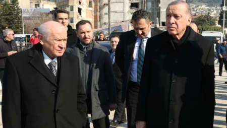 Ərdoğanın iclası zamanı zəlzələ oldu