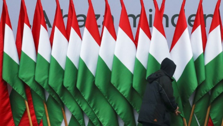 Macarıstan parlamenti NATO-nun genişlənməsinə veto qoydu