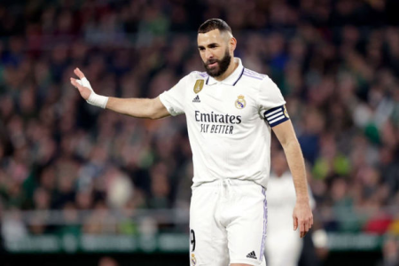 Benzema VAR-a “ilişdi”, “Real” xal itirdi