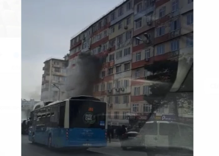 Bakıda yaşayış binasında YANĞIN