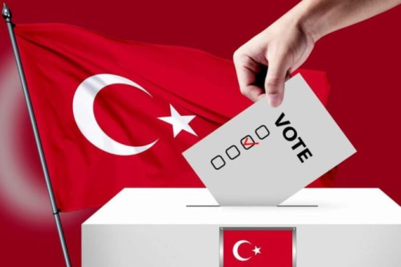 Türkiyədə seçki kampaniyası başladı Türkiyədə seçki kampaniyası başladı