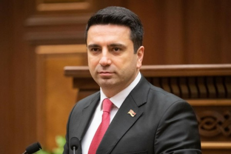 Qolu sınan Simonyan əməliyyat olunacaq Qolu sınan Simonyan əməliyyat olunacaq