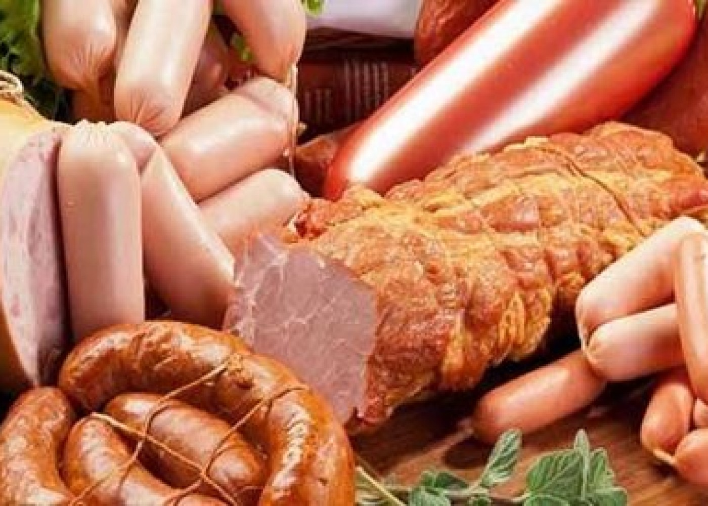 Kolbasa və sosiska məhsullarında aparılan yoxlamaların nəticəsi açıqlandı - SİYAHI