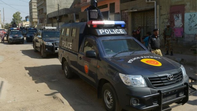 Pakistanda bombalı hücum: Polislər həlak oldu