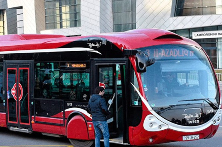 Yalnız bu şəxslər nəqliyyatdan ödənişsiz istifadə edə bilər – Niyə belə azdır?