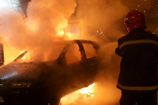 Rusiyada polis kapitanı üç xidməti maşını yandırdı