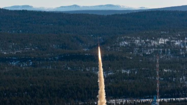 İsveçin tədqiqat raketi səhvən Norveçə düşdü