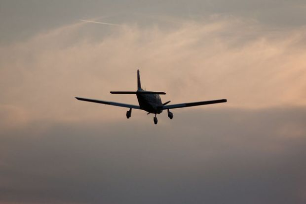 Avstraliyada təyyarə qəzaya uğradı: Pilot və hamilə həyat yoldaşı həlak oldular