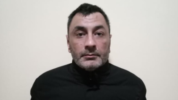 Goranboyda OLAY: Atasının qəbir daşını düzəltməyən şəxsin maşınına atəş açdı
