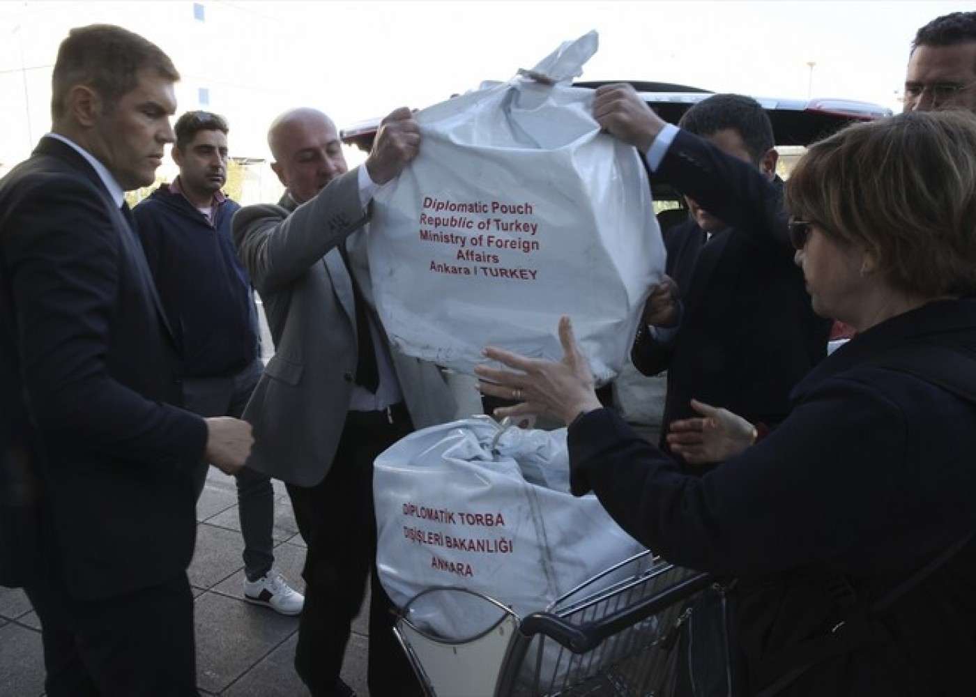 Xaricdə verilən səslərin ilk partiyası Türkiyəyə aparıldı