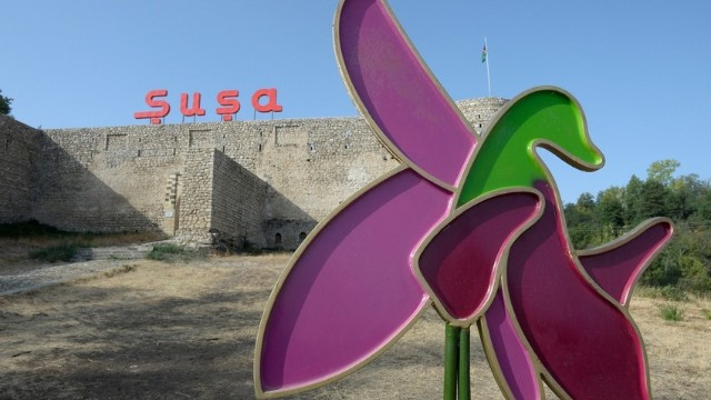 Şuşada bu lövhələrin açılışları olub