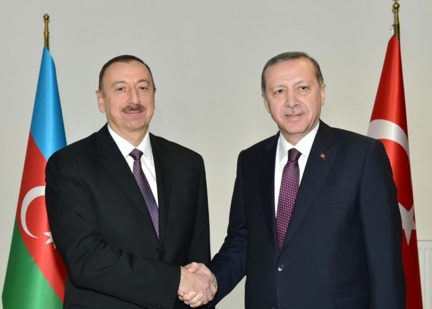 İlham Əliyev Ərdoğanı təbrik etdi İlham Əliyev Ərdoğanı təbrik etdi