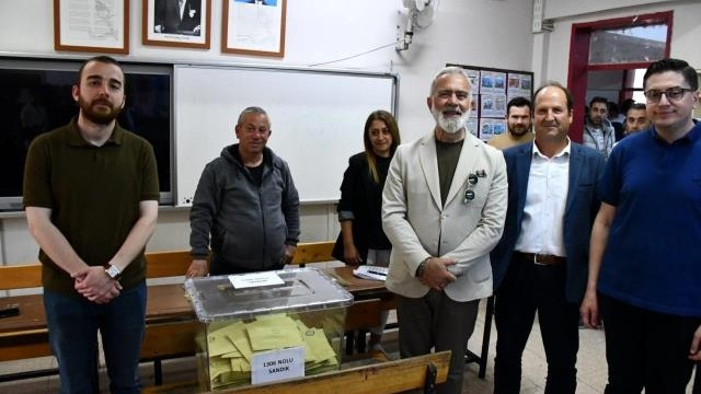 "Payitaht Abdülhamit" serialının aktyoru deputat seçildi