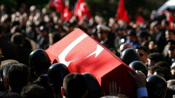 2 Türk hərbçisi terrorçularla atışma zamanı şəhid oldu