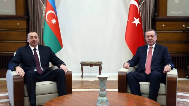 İlham Əliyev Ərdoğanı təbrik etdi İlham Əliyev Ərdoğanı təbrik etdi