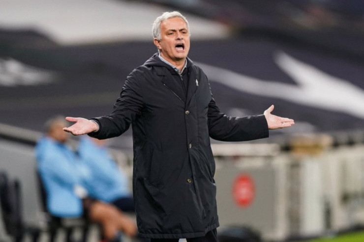 Mourinyo "Roma"dan gedir