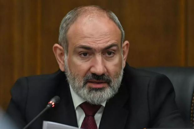 Paşinyan tez-tez istinad etdiyi demokratiyanı şübhə altına aldı