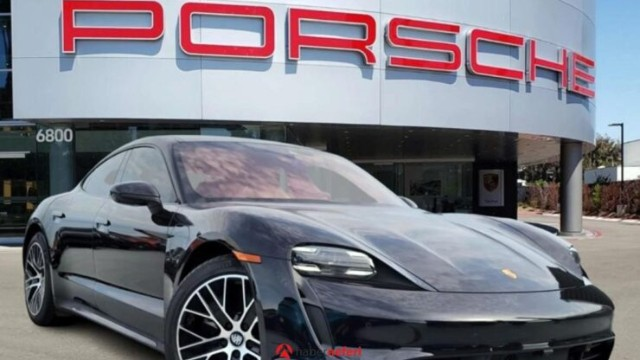 "Porsche" 60 illik loqosunu dəyişdi