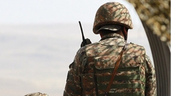 İrəvanda hərbçi intihar etdi