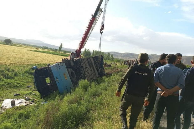 İranda şəhərlərarası avtobus qəzaya uğradı: Çoxsaylı yaralı var