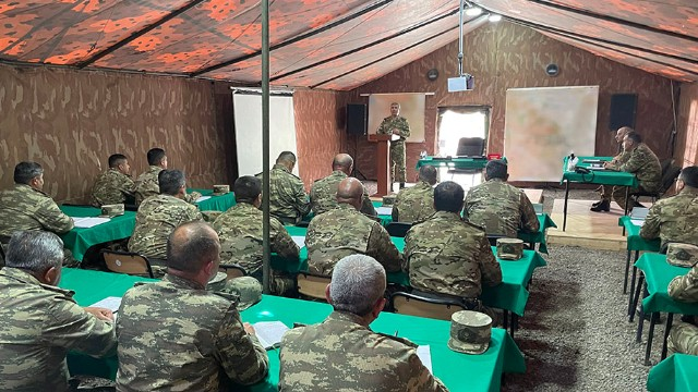 Nazir təxribatların qarşısını almağa hazır olmaq barədə göstəriş verdi