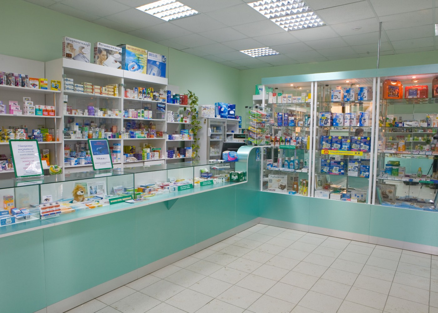Bakıda aptekə silahlı basqın edildi