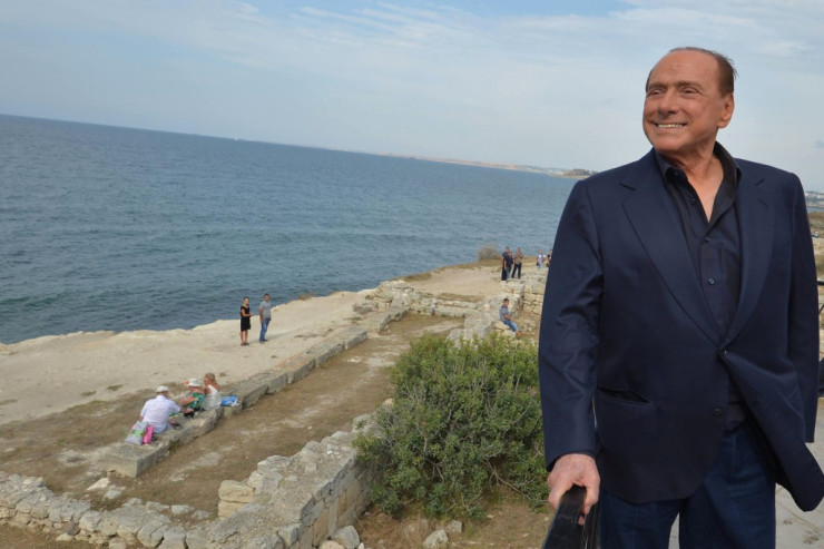 Berluskoninin mirasının məbləği AÇIQLADI