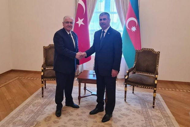 Türkiyənin milli müdafiə naziri Zakir Həsənovla görüşüb