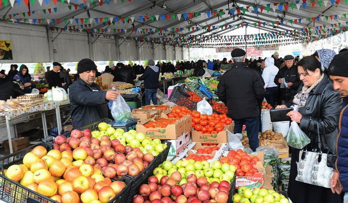 Bazarda məhsullar hələ də ucuzlaşmaq bilmir...