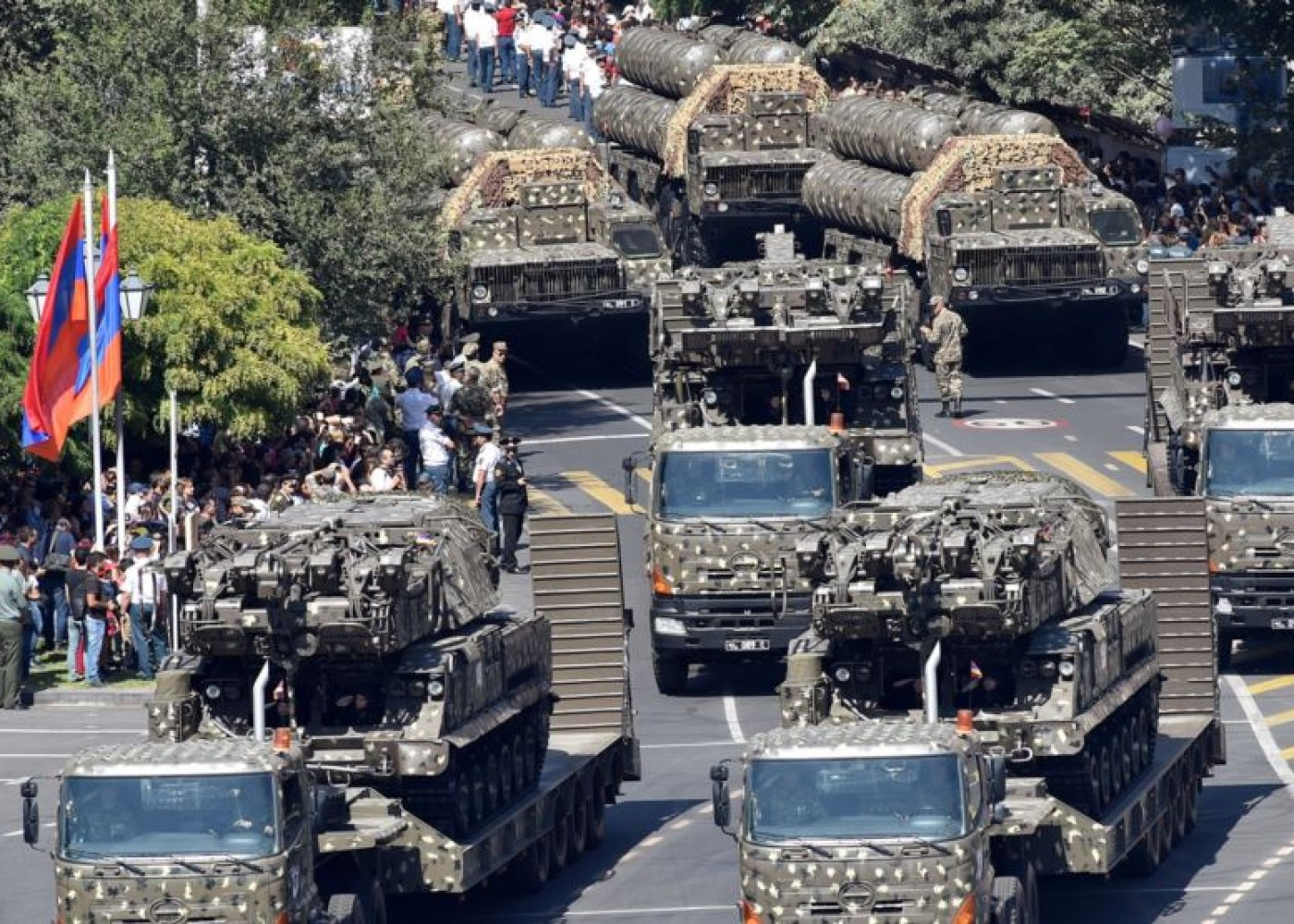 Ermənistan 2 milyard 690 milyon manatlıq silah və texnika alıbmış
