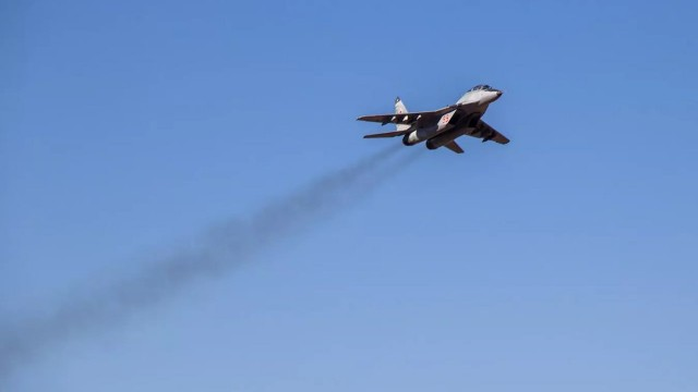 Rus pilotlar Ermənistanda təlim uçuşları həyata keçiriblər