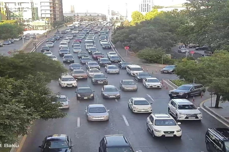 Bakının bu yollarında TIXAC var - SİYAHI