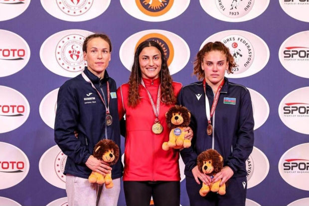 Azərbaycan güləşçiləri Türkiyədə keçirilən beynəlxalq turnirdə 12 medal qazanıblar