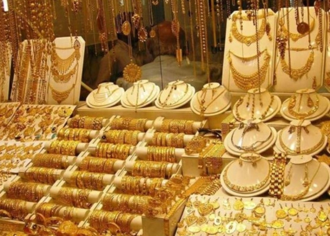 Zərdabda qızıl mağazasından 14 üzük oğurlandı