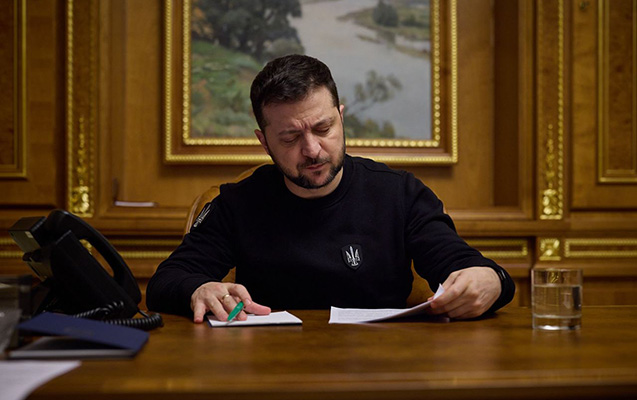 Zelenski Kiyevin 4 bölgəsinin rəhbərini istefaya göndərdi