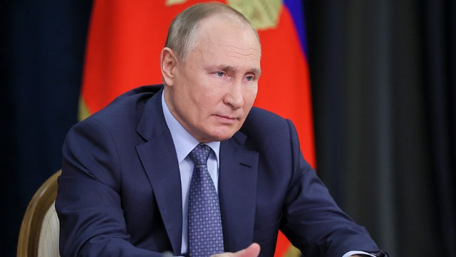 Putin ŞƏT-ə üzv olan İranı təbrik etdi