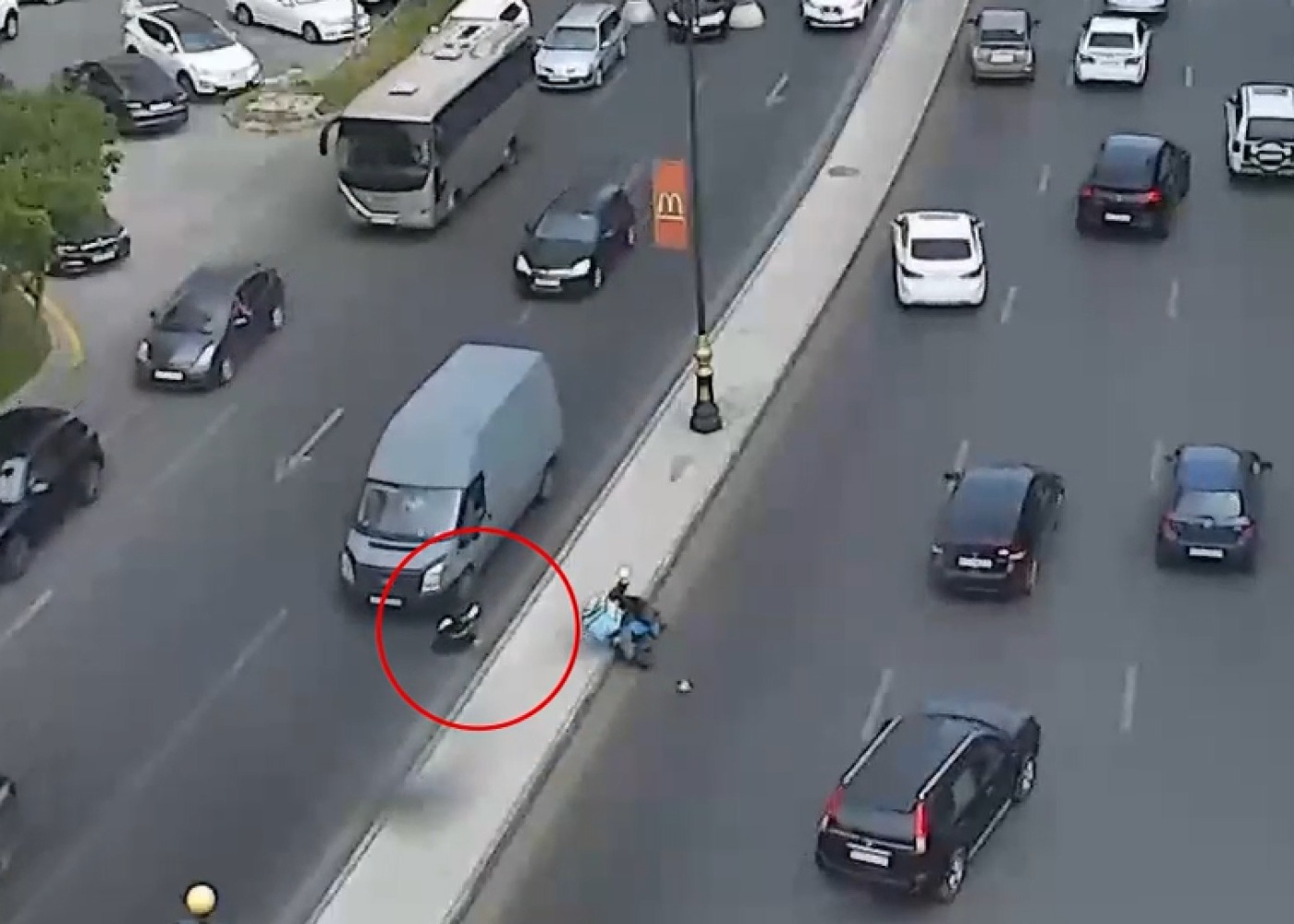 Bakıda motosiklet və mopedlərin düşdüyü qəzalar - VİDEO