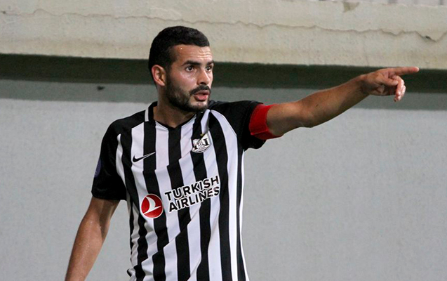 Emin Mahmudov “Neftçi”də qaldı