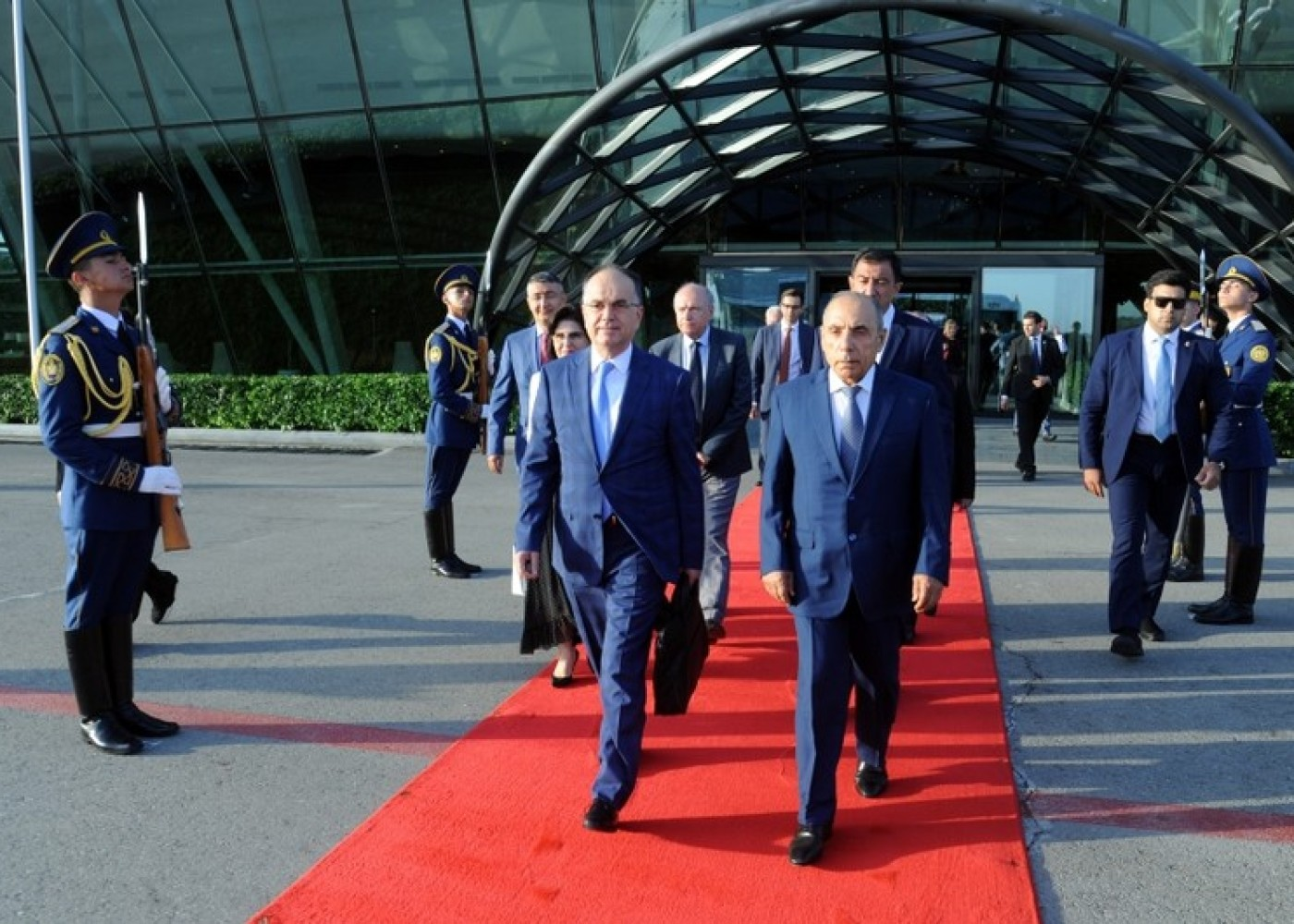 Albaniya Prezidentinin Azərbaycana rəsmi səfəri başa çatdı