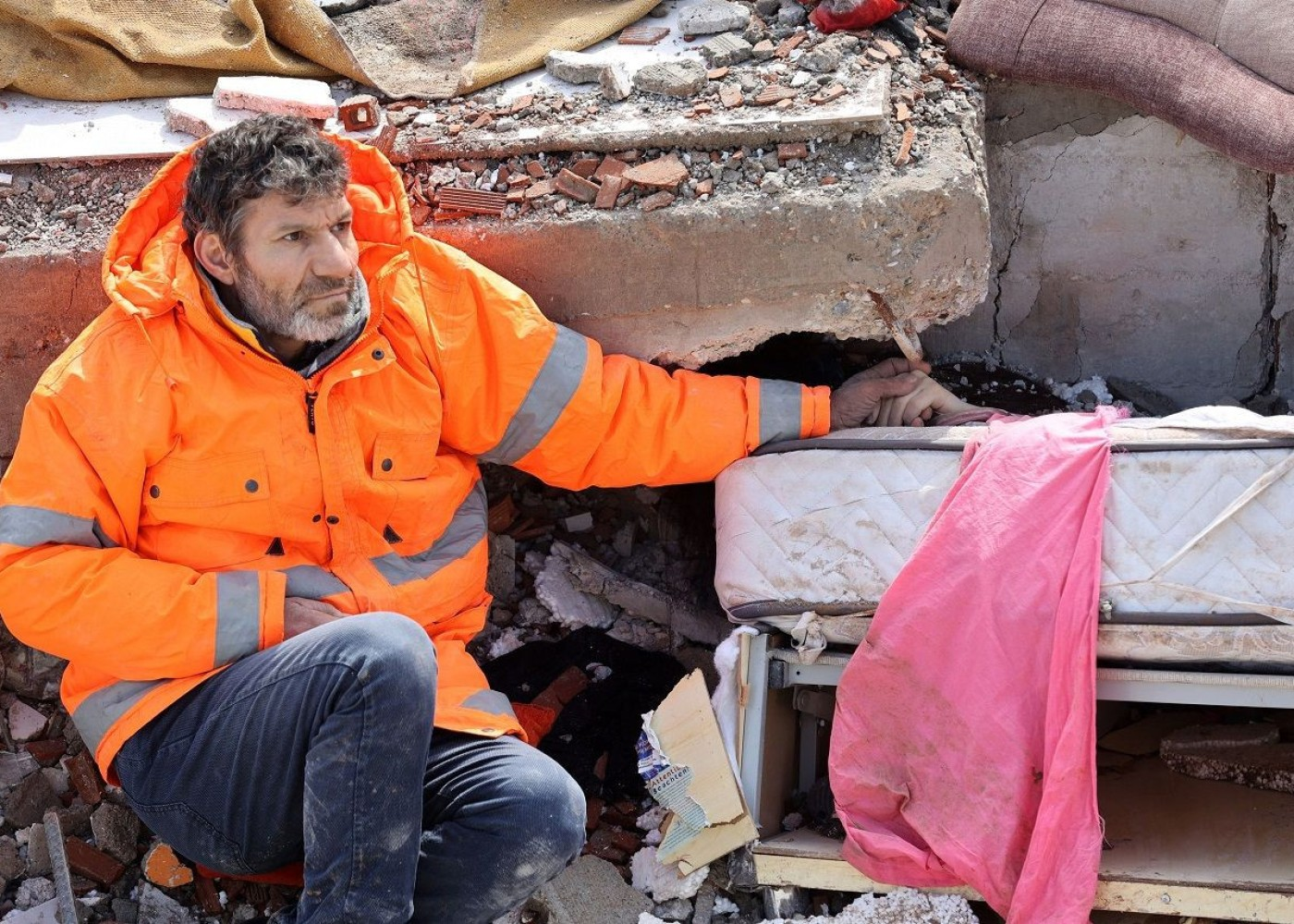 Zəlzələ Türkiyə iqtisadiyyatına 104 milyard dollar zərər vurub