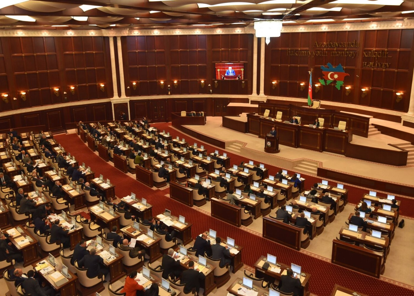 Milli Məclisdə boş qalan deputat yerlərinin sayı 8-ə ÇATDI