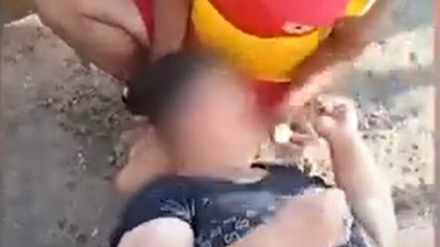 Çimərlikdə boğulmaqda olan qadın belə xilas edildi