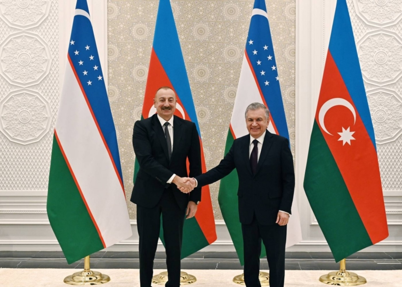 İlham Əliyev Şavkat Mirziyoyevə zəng edib