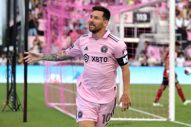 Messi “İnter Mayami”də ikinci oyunda dubl etdi - VİDEO Messi “İnter Mayami”də ikinci oyunda dubl etdi - VİDEO