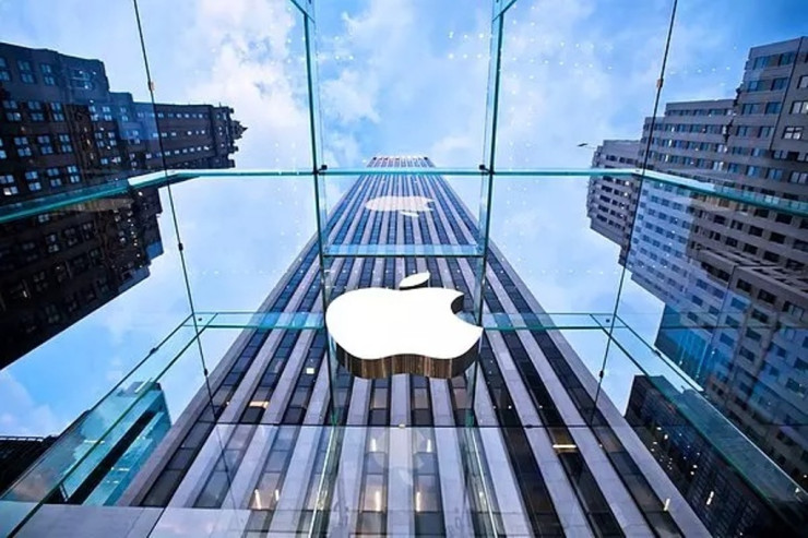 "Apple"dan NARAZILIQ: Uşaqlara pornoqrafiyaya baxmağa icazə verdi