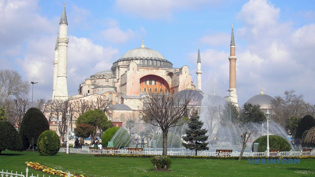 İstanbuldakı Ayasofya zəlzələyə qarşı gücləndiriləcək
