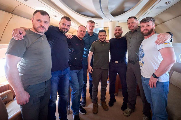 “Azov” komandirləri cəbhəyə qayıdırlar