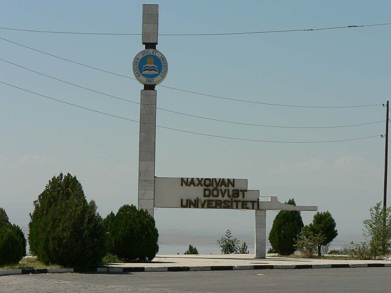 Naxçıvanda 2 kollec NDU-nun nəzdinə verildi