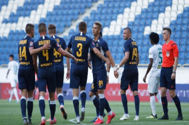 Ukrayna klubunun futbolçuları zəhərlənib