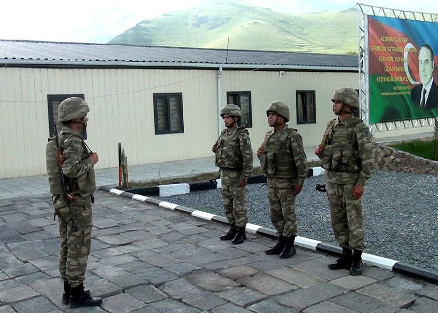 Azad edilmiş ərazilərdə xidmət belə təşkil olunur